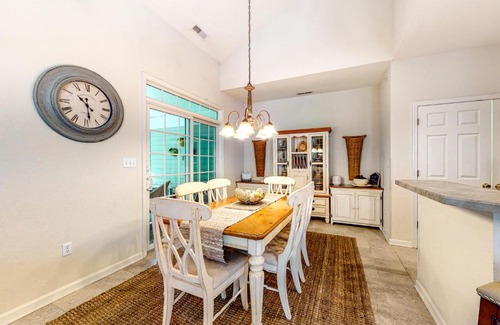 Ocean View Apartment | Top-Rated Bear Trap with Private Pool & Family Amenities