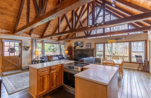 Fleetwood House | Discover Bear Valley: Family and Pet-Friendly Retreat