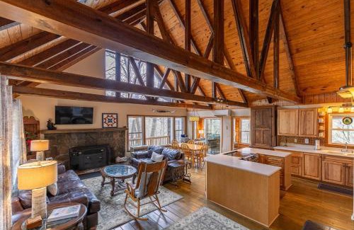 Fleetwood House | Discover Bear Valley: Family and Pet-Friendly Retreat