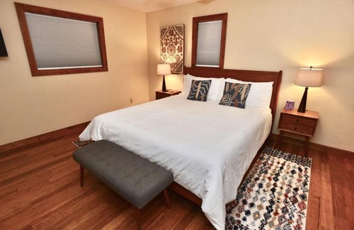 McCall House | Bearadise by Casago McCall: 10/10 Rated, Pet Friendly Retreat