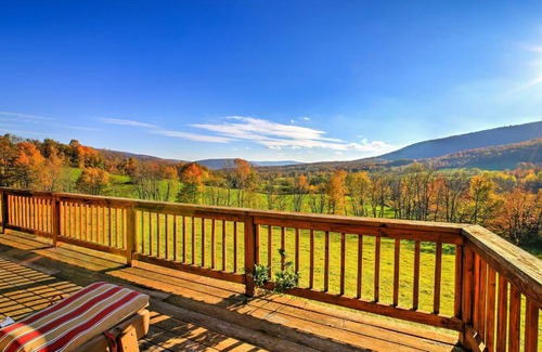 Fleischmanns House | Discover Bearpen Lodge: Pet-Friendly Retreat by Belleayre Mtn