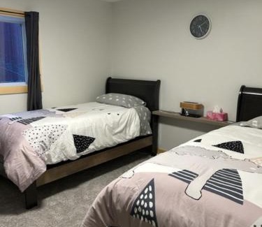 Churchill House | Top-Rated Bears Den Guest House II with Kitchen Amenities