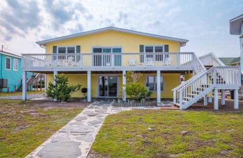 Topsail Beach House | Family-Friendly Retreat at Bear's Den - 4-Star Comfort