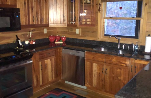Skyland Cabin | Discover Bearwallow Den: Mountain Cabin Near Asheville