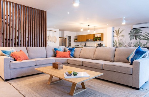 Villa Juarez House | Beautiful 4 BR Home with Private Pool Near the Beach