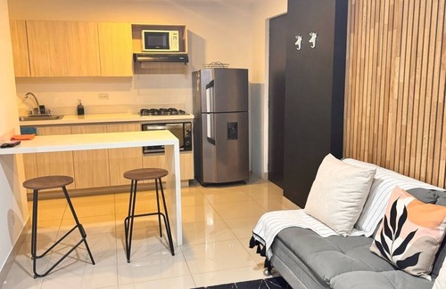 La Florida Apartment | Scenic City View Apartment with Family-Friendly Amenities