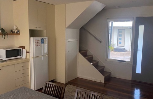 Inverloch Apartment | Oceanfront Bliss at Beaton's Beach Front Studio, Inverloch
