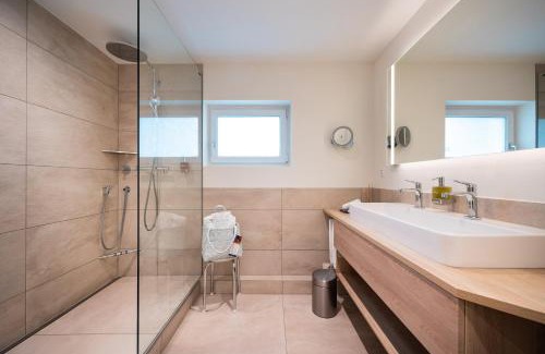 Merligen Hotel | Indulge at BEATUS Wellness & Spa-Hotel - 5-Star Retreat