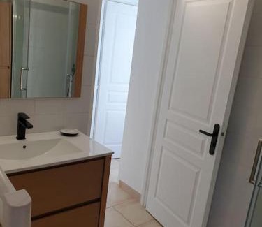 Cabries Apartment | Bright Duplex with Garden Access | Pet & Child Friendly
