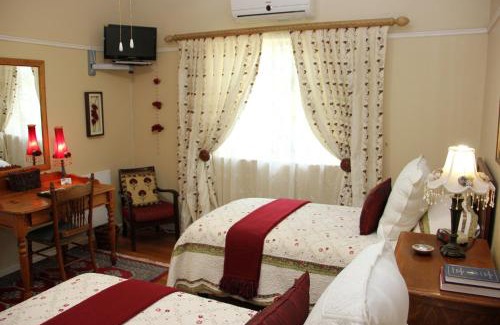 Graaff-Reinet Bed & Breakfast | Beau & I: Guest Rated 9/10 with Pet-Friendly Amenities