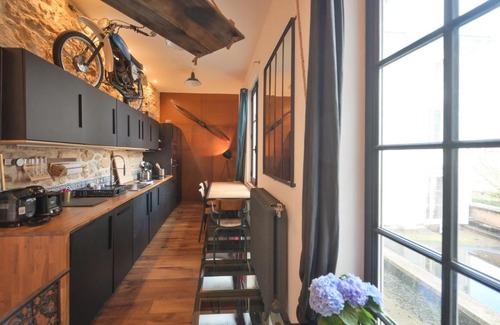 Saint Nicolas - Charles III - Ville vieille - Trois Maisons - Leopold Apartment | Unique Beau Loft in the Heart of the City - 10/10 Rated