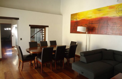 Zona Centro House | Inviting House with Spa, Restaurant, and Breakfast Options