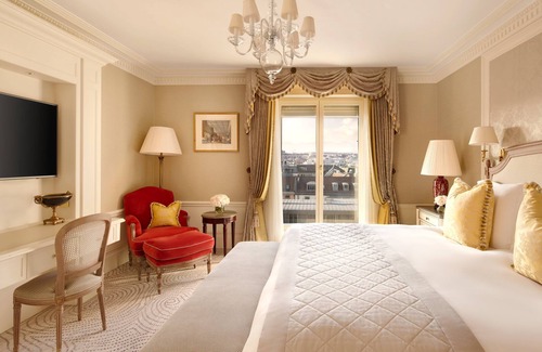 Downtown Geneva Hotel | Indulgent Stay at Beau Rivage Geneva - Rated 9.4/10!
