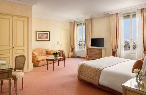 Downtown Geneva Hotel | Indulgent Stay at Beau Rivage Geneva - Rated 9.4/10!