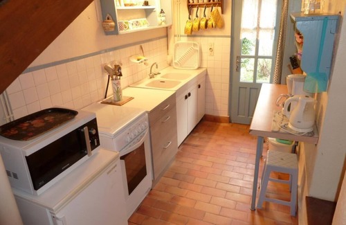 Dompierre-les-Ormes House | Pet-Friendly Retreat at Beau Séjour, Dompierre-les-ormes