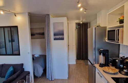 Linas Apartment | Tranquil Studio with Free Parking and Netflix Access