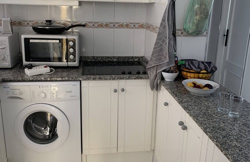 La Siesta Apartment | Relaxing Beau T4 Torrevieja with Park Views & Spa Access