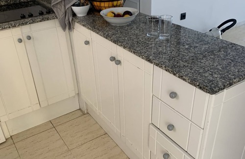 La Siesta Apartment | Relaxing Beau T4 Torrevieja with Park Views & Spa Access