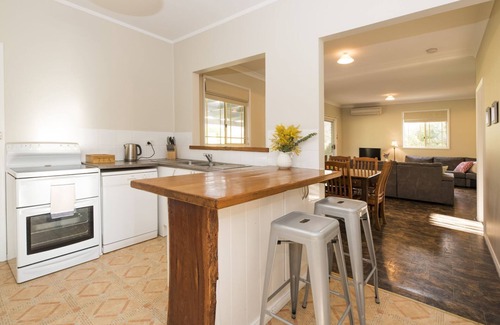 Central Mudgee Other | Beaudesert Cottage - Guest Rated 9.8 with Pool & Spa