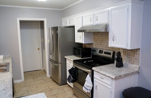 Shreveport House | Top-Rated Beaufort Way: Ideal Stay with Family-Friendly Amenities