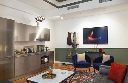 Madeleine Apartment | Top-Rated Beauquartier - Madeleine with Family-Friendly Amenities