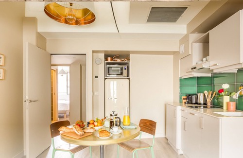 Strasbourg -Saint-Denis Apartment | Beauquartier - Sentier: Family-Friendly with Breakfast Included