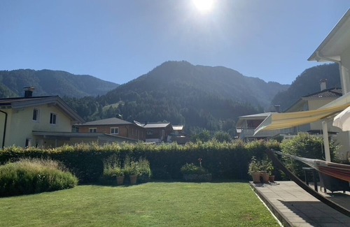 St. Ulrich Am Pillersee House | Impressive House with Ocean View & Large Garden Retreat