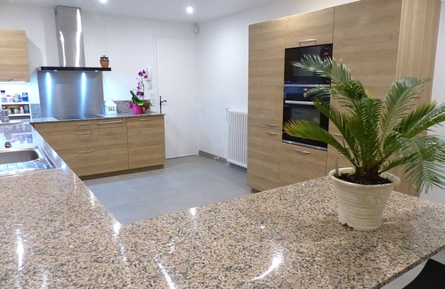 Saint-Thibault-des-Vignes Villa | Elegant Villa with Pool, 4km from Olympic Games & Disney