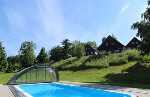 Rudnik u Vrchlabi House | Beautiful private villa for 6 guests with WIFI, pool, TV, terrace and parking