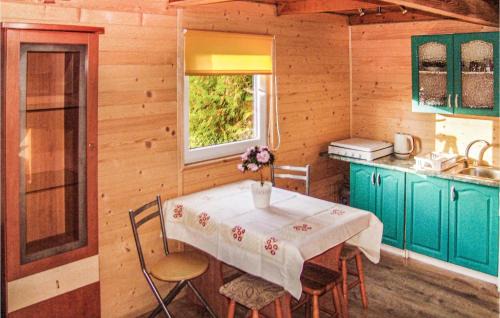 Krokowa House | Pet Friendly 2 Bedroom Retreat in Karwienskie Blota