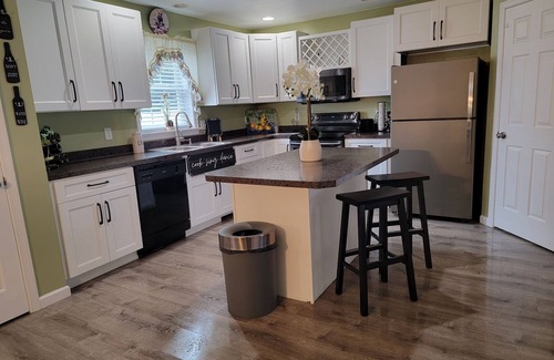 Leacock-Leola-Bareville House | Relaxing Townhouse Near Lancaster & Dutch Wonderland