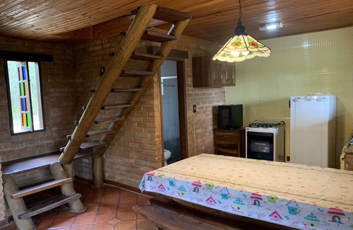 Conceicao do Ibitipoca Ski Chalet | Enchanting Altos da Colina: Sunsets & Moonrises Await
