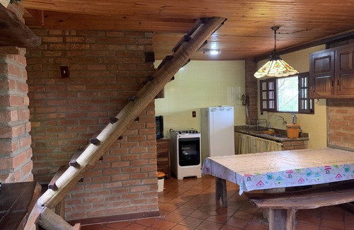 Conceicao do Ibitipoca Ski Chalet | Enchanting Altos da Colina: Sunsets & Moonrises Await
