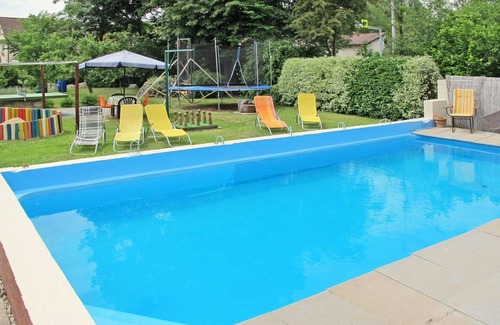 Kvasiny Villa | Inviting Private Villa with Pool, Hot Tub & Pet-Friendly