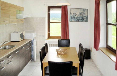 Ceska Metuje House | Inviting Villa with Pool, WiFi, and Panoramic Views