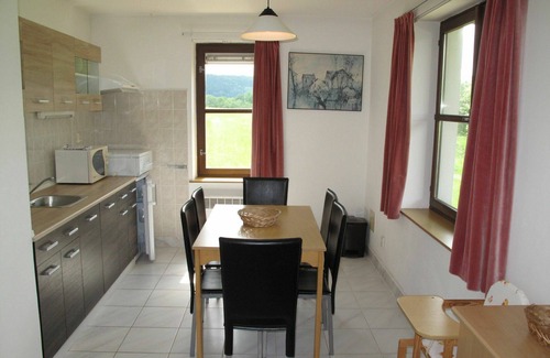 Ceska Metuje House | Inviting Villa with Pool, WiFi, and Panoramic Views