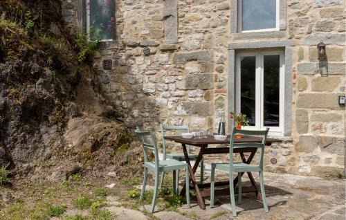 Sambuca House | Cozy Sambuca Retreat with Wifi, Perfect for Families