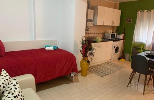 Aldeia de Paio Pires Apartment | Pet-Friendly 1-Bed Apartment in Aldeia de Paio Pires