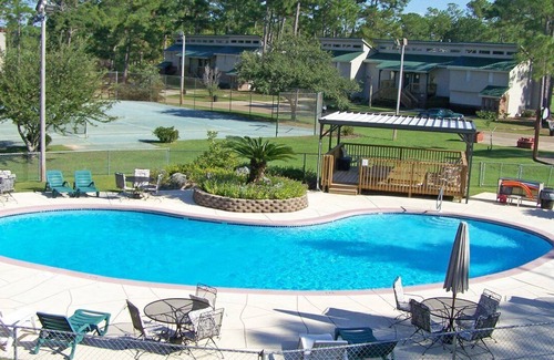 Gautier Apartment | Beautiful 1 bedroom unit at resort, sleeps 4