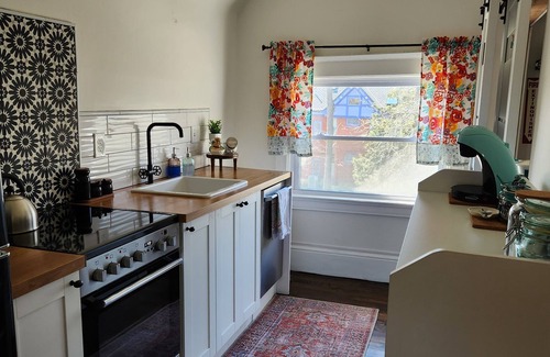 Kansas City House | Historic 100-Year-Old Home in Vibrant Downtown Kansas City