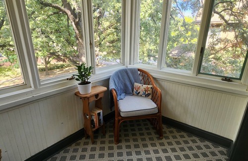 Kansas City House | Historic 100-Year-Old Home in Vibrant Downtown Kansas City