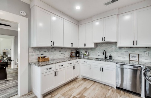 Mineral Wells House | Charming 1930s Mineral Wells Home, Steps from Downtown!