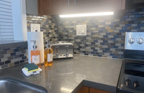 Crown Point Apartment | Pet-Friendly Retreat: 2 Bed/2 Bath Near Mission Bay!