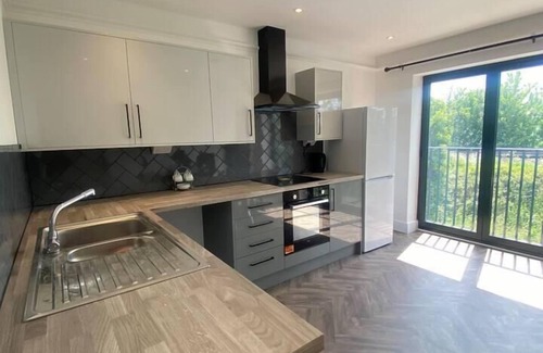 East Wickham Apartment | Cozy 2-Bed Apartment in Welling, London with Breakfast