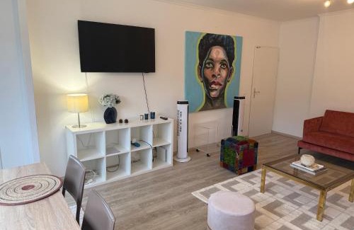 Le Grand-Saconnex Apartment | Beautiful 2-Bed Apartment near Palexpo, UN Agencies & Diplomatic Missions