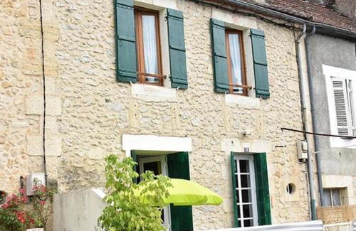 Le Bugue House | Cozy 2-Bed Cottage in Le Bugue - Pet and Child Friendly