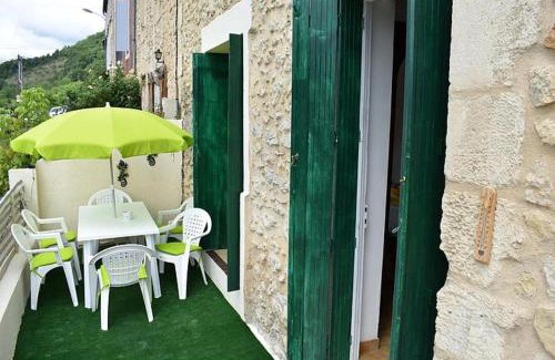 Le Bugue House | Cozy 2-Bed Cottage in Le Bugue - Pet and Child Friendly