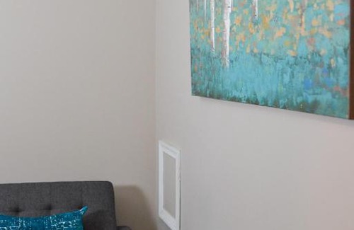 Garden Court Apartment | Inviting 2-Bedroom Apartment with Patio and Deck Retreat
