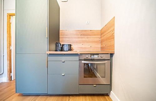 2nd Arrondissement Apartment | Family-Friendly Stay at Le St Blandine Near Carnot Perrache
