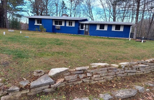 King Cottage | Top-Rated 2-Bedroom Cottage with Family-Friendly Amenities